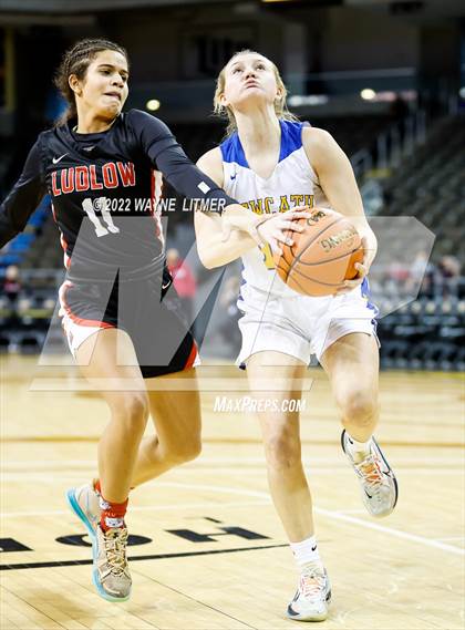 Thumbnail 2 in Ludlow vs Newport Central Catholic (9th region quarterfinals) photogallery.