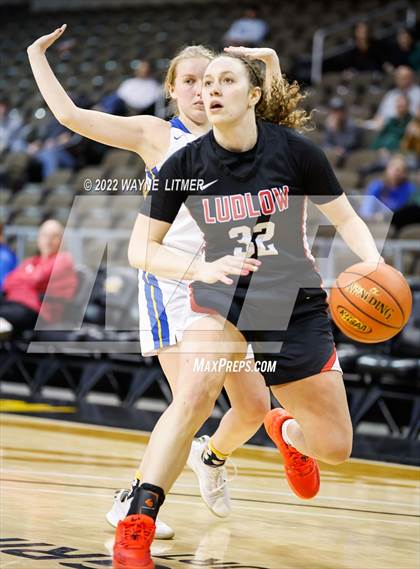 Thumbnail 1 in Ludlow vs Newport Central Catholic (9th region quarterfinals) photogallery.