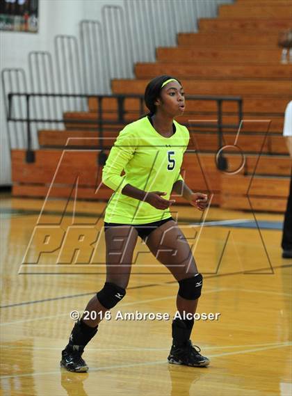 Thumbnail 1 in Lamar Consolidated @ Mayde Creek photogallery.