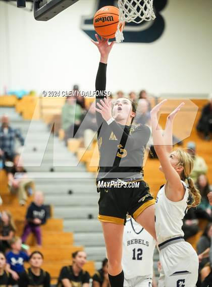Thumbnail 3 in Arapahoe @ Columbine photogallery.