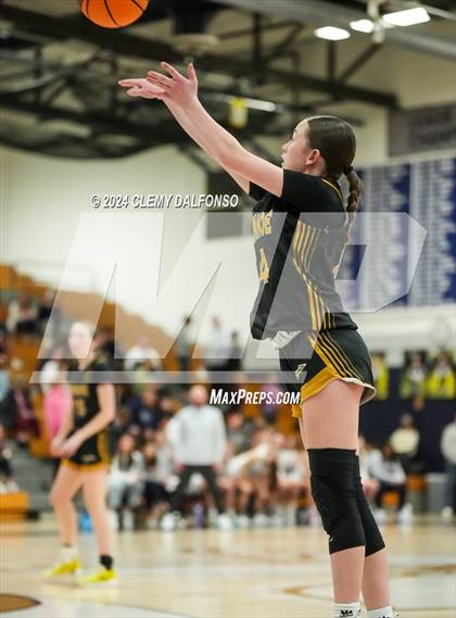 Thumbnail 2 in Arapahoe @ Columbine photogallery.