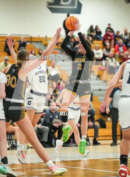 Thumbnail 2 in Arapahoe @ Columbine photogallery.