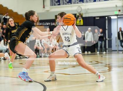 Thumbnail 1 in Arapahoe @ Columbine photogallery.
