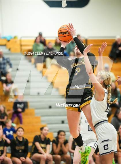 Thumbnail 1 in Arapahoe @ Columbine photogallery.
