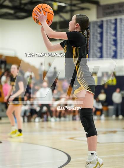 Thumbnail 1 in Arapahoe @ Columbine photogallery.