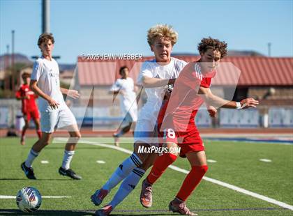 Thumbnail 2 in Palo Verde vs Coronado (NIAA 5A Southern Region Championship) photogallery.