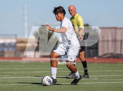Thumbnail 3 in Palo Verde vs Coronado (NIAA 5A Southern Region Championship) photogallery.