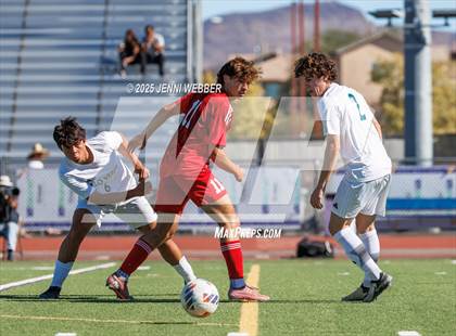 Thumbnail 1 in Palo Verde vs Coronado (NIAA 5A Southern Region Championship) photogallery.