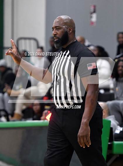Thumbnail 1 in Vanden vs. La Jolla Country Day (St. Mary's MLK Showcase) photogallery.