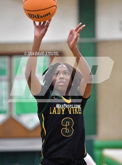 Thumbnail 1 in Vanden vs. La Jolla Country Day (St. Mary's MLK Showcase) photogallery.