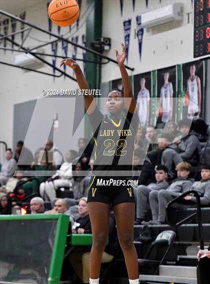 Thumbnail 2 in Vanden vs. La Jolla Country Day (St. Mary's MLK Showcase) photogallery.