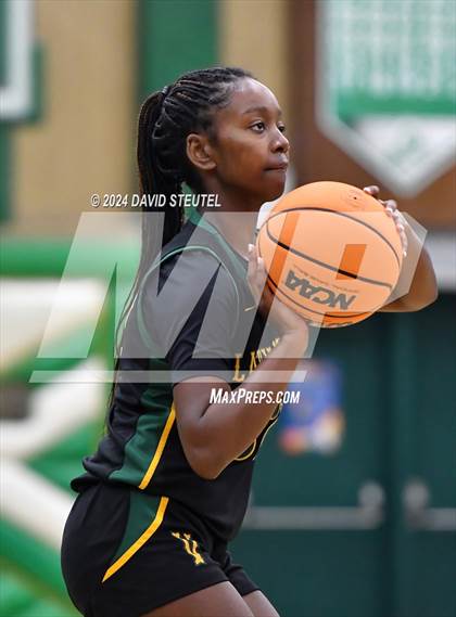 Thumbnail 2 in Vanden vs. La Jolla Country Day (St. Mary's MLK Showcase) photogallery.