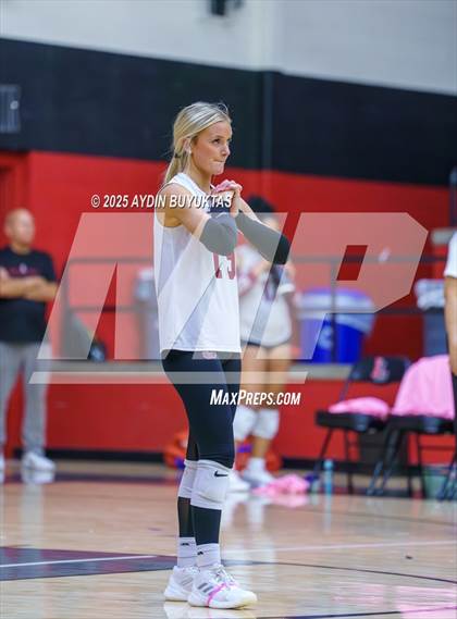 Thumbnail 3 in Sherman @ Lovejoy photogallery.