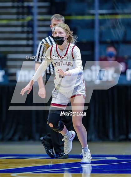 Thumbnail 1 in Portland vs. Western (MHSAA D2 Semifinal) photogallery.
