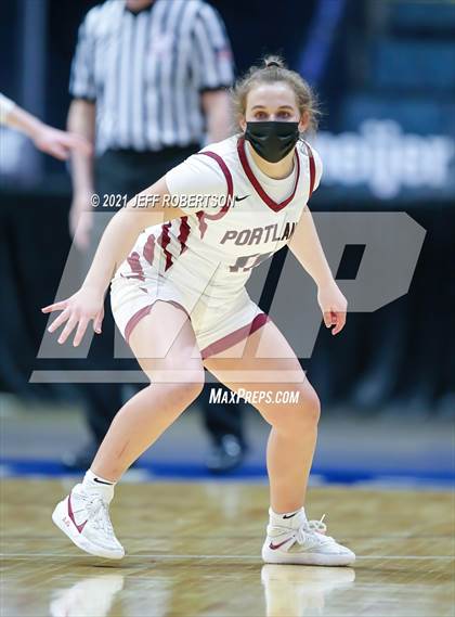 Thumbnail 2 in Portland vs. Western (MHSAA D2 Semifinal) photogallery.