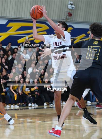 Thumbnail 2 in Arleta vs San Fernando (CIF LACS Division IV Final) photogallery.
