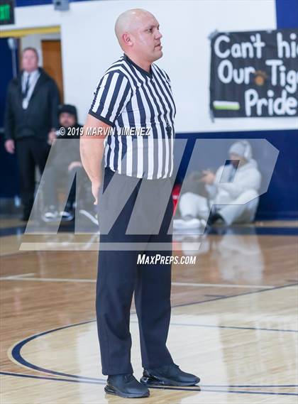 Thumbnail 1 in Arleta vs San Fernando (CIF LACS Division IV Final) photogallery.