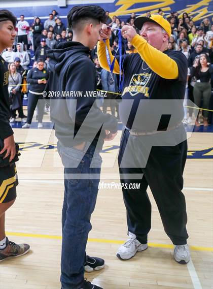 Thumbnail 2 in Arleta vs San Fernando (CIF LACS Division IV Final) photogallery.