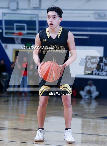 Thumbnail 1 in Arleta vs San Fernando (CIF LACS Division IV Final) photogallery.