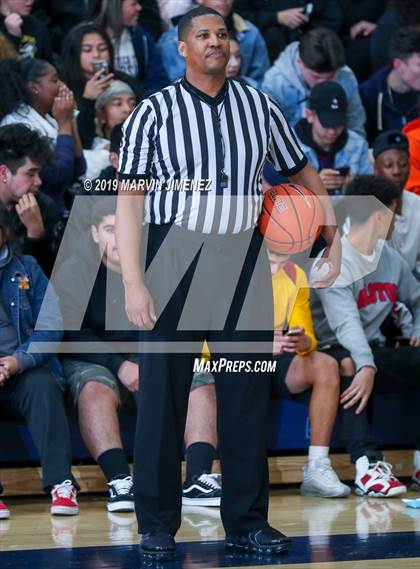 Thumbnail 2 in Arleta vs San Fernando (CIF LACS Division IV Final) photogallery.