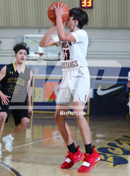 Thumbnail 2 in Arleta vs San Fernando (CIF LACS Division IV Final) photogallery.
