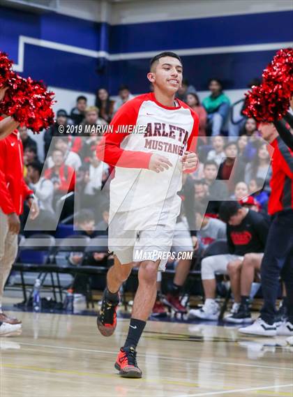 Thumbnail 3 in Arleta vs San Fernando (CIF LACS Division IV Final) photogallery.