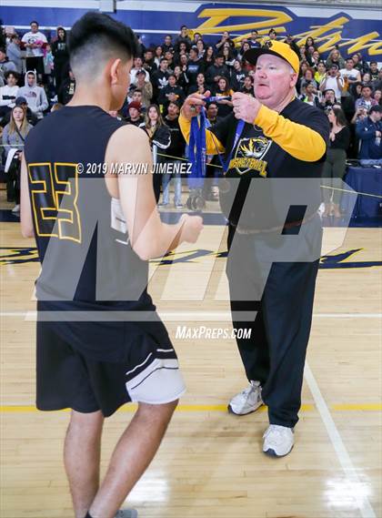 Thumbnail 2 in Arleta vs San Fernando (CIF LACS Division IV Final) photogallery.