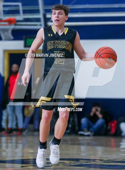 Thumbnail 1 in Arleta vs San Fernando (CIF LACS Division IV Final) photogallery.