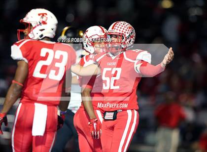 Thumbnail 2 in Crandall @ Terrell photogallery.