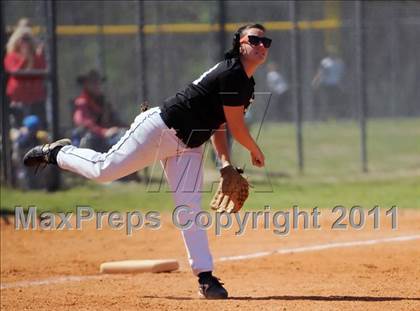 Thumbnail 3 in Wetumpka vs. Decatur (Bob Jones Tournament) photogallery.
