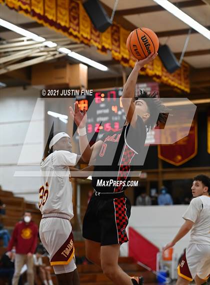 Thumbnail 3 in Lincoln @ Hillcrest (Torrey Pines Holiday Classic) photogallery.