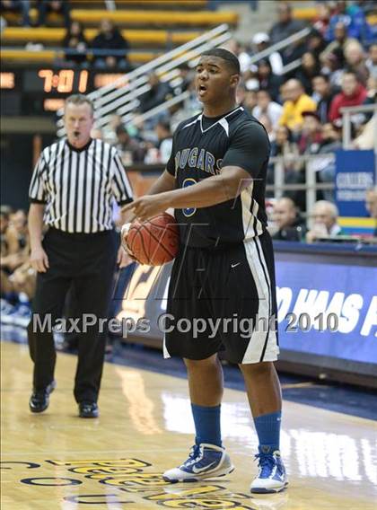 Thumbnail 1 in Salesian vs. Newark Memorial photogallery.