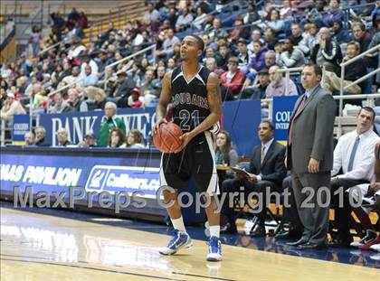 Thumbnail 3 in Salesian vs. Newark Memorial photogallery.