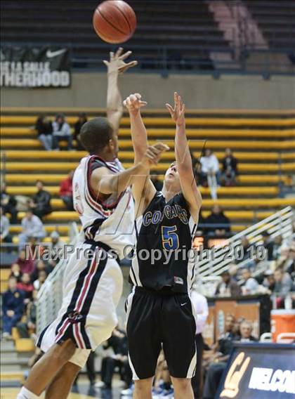 Thumbnail 3 in Salesian vs. Newark Memorial photogallery.