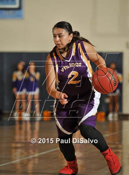 Thumbnail 1 in Valor Christian vs. Denver North (CHSAA 4A 1st Round) photogallery.