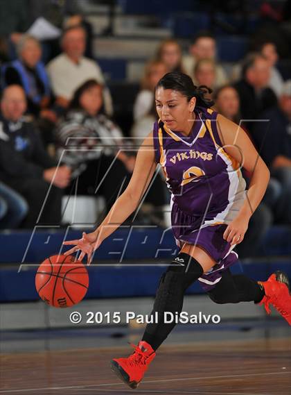 Thumbnail 1 in Valor Christian vs. Denver North (CHSAA 4A 1st Round) photogallery.