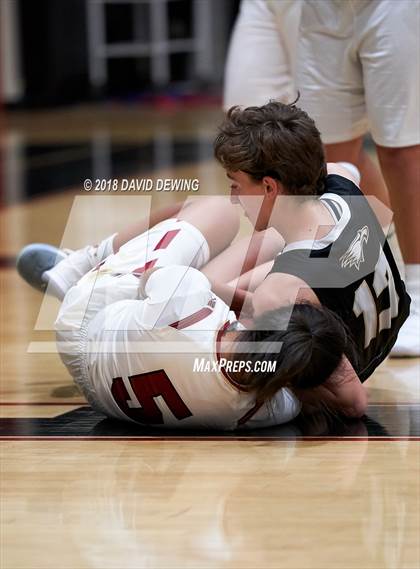 Thumbnail 2 in Oaks Christian vs.Oak Park photogallery.
