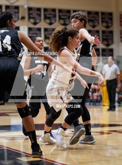 Thumbnail 1 in Oaks Christian vs.Oak Park photogallery.
