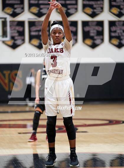 Thumbnail 3 in Oaks Christian vs.Oak Park photogallery.