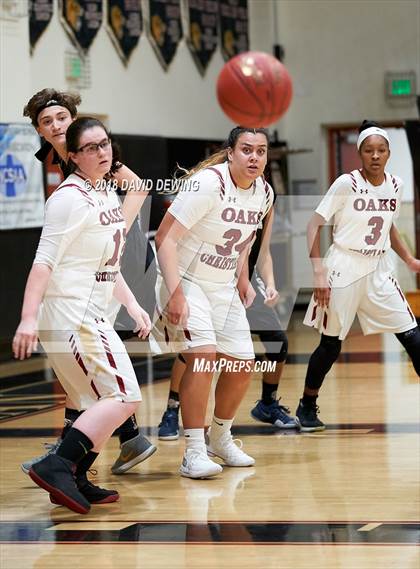 Thumbnail 1 in Oaks Christian vs.Oak Park photogallery.