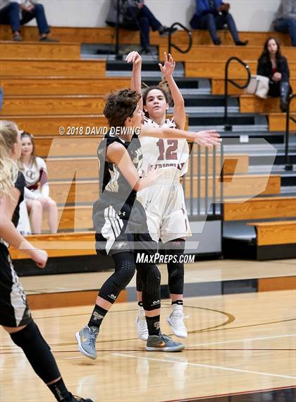 Thumbnail 3 in Oaks Christian vs.Oak Park photogallery.