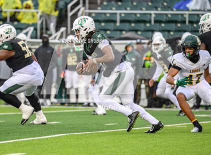 Thumbnail 3 in Longview vs. DeSoto (UIL 6A DII Regional Final) photogallery.