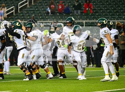 Thumbnail 3 in Longview vs. DeSoto (UIL 6A DII Regional Final) photogallery.