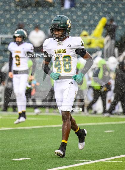 Thumbnail 1 in Longview vs. DeSoto (UIL 6A DII Regional Final) photogallery.