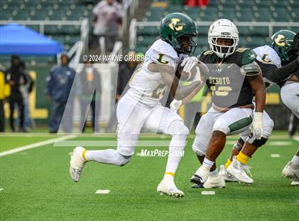 Thumbnail 2 in Longview vs. DeSoto (UIL 6A DII Regional Final) photogallery.