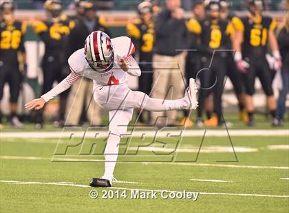 Thumbnail 2 in Garland vs. Belton (UIL 6A Bi-District Playoff) photogallery.