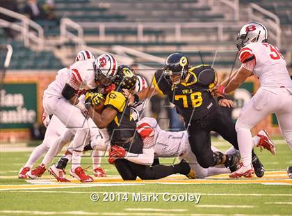 Thumbnail 3 in Garland vs. Belton (UIL 6A Bi-District Playoff) photogallery.