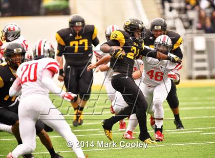 Thumbnail 3 in Garland vs. Belton (UIL 6A Bi-District Playoff) photogallery.
