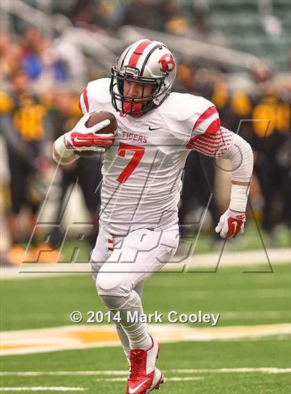 Thumbnail 3 in Garland vs. Belton (UIL 6A Bi-District Playoff) photogallery.
