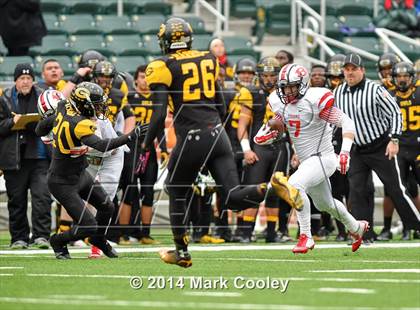 Thumbnail 1 in Garland vs. Belton (UIL 6A Bi-District Playoff) photogallery.